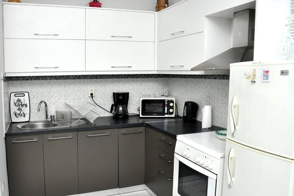 Koukakis Sunshine Roof Apartment Атина Екстериор снимка